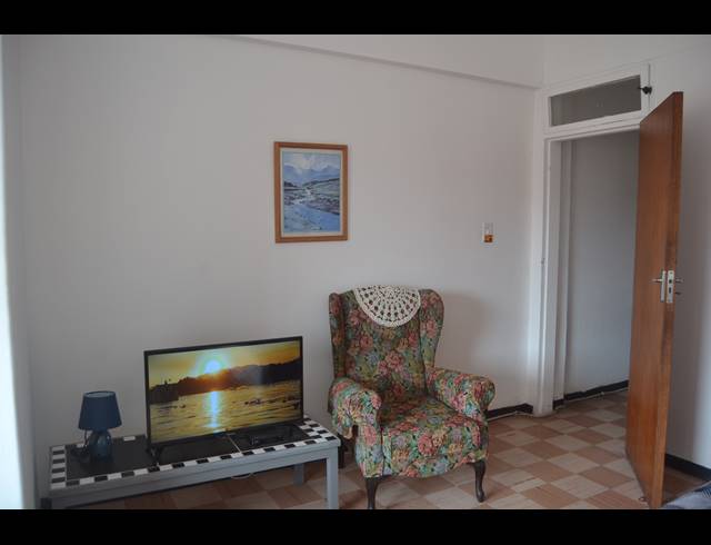 1 BEDROOM APARTMENT FOR SALE IN SCOTTBURGH CENTRAL